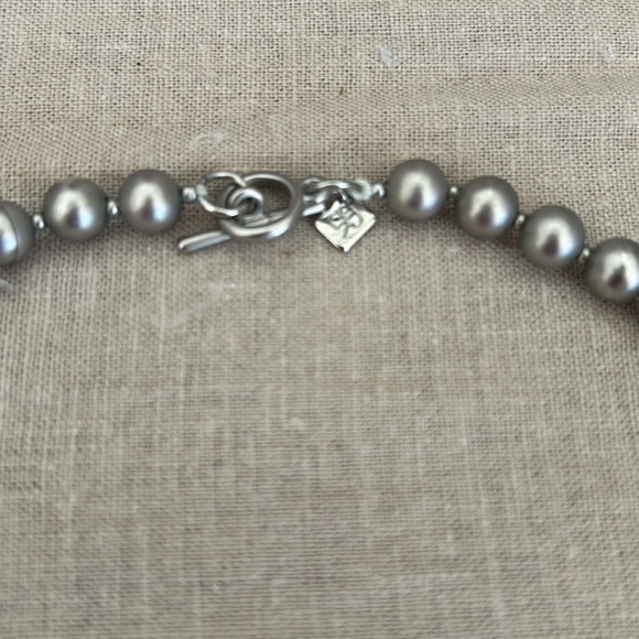 Banana republic necklace. - Picture 3 of 5